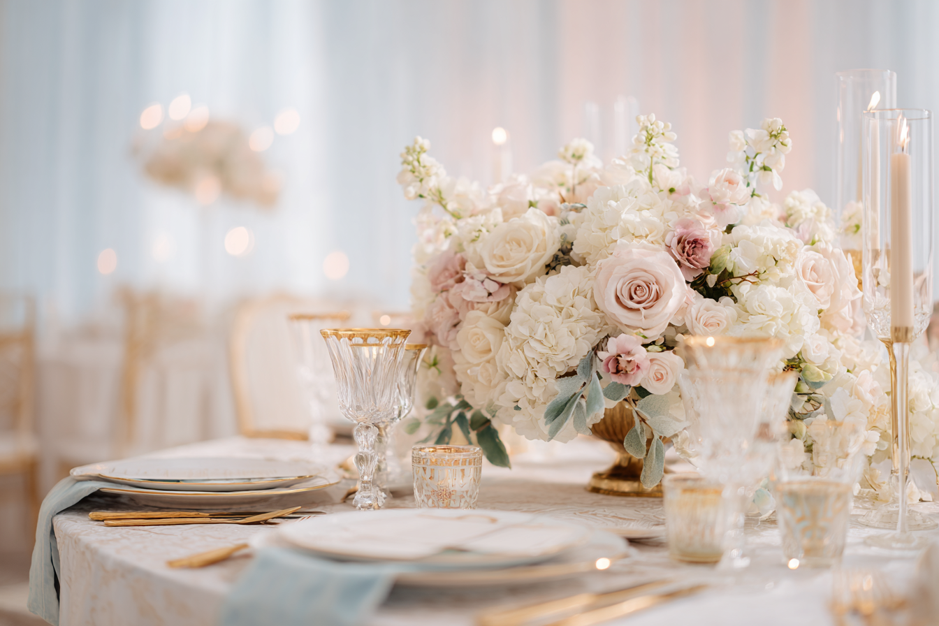 u3741244963 mix of event decorations white and gold palette w 16a1b809 d31b 43df b9d7 08e57ba2b204 2